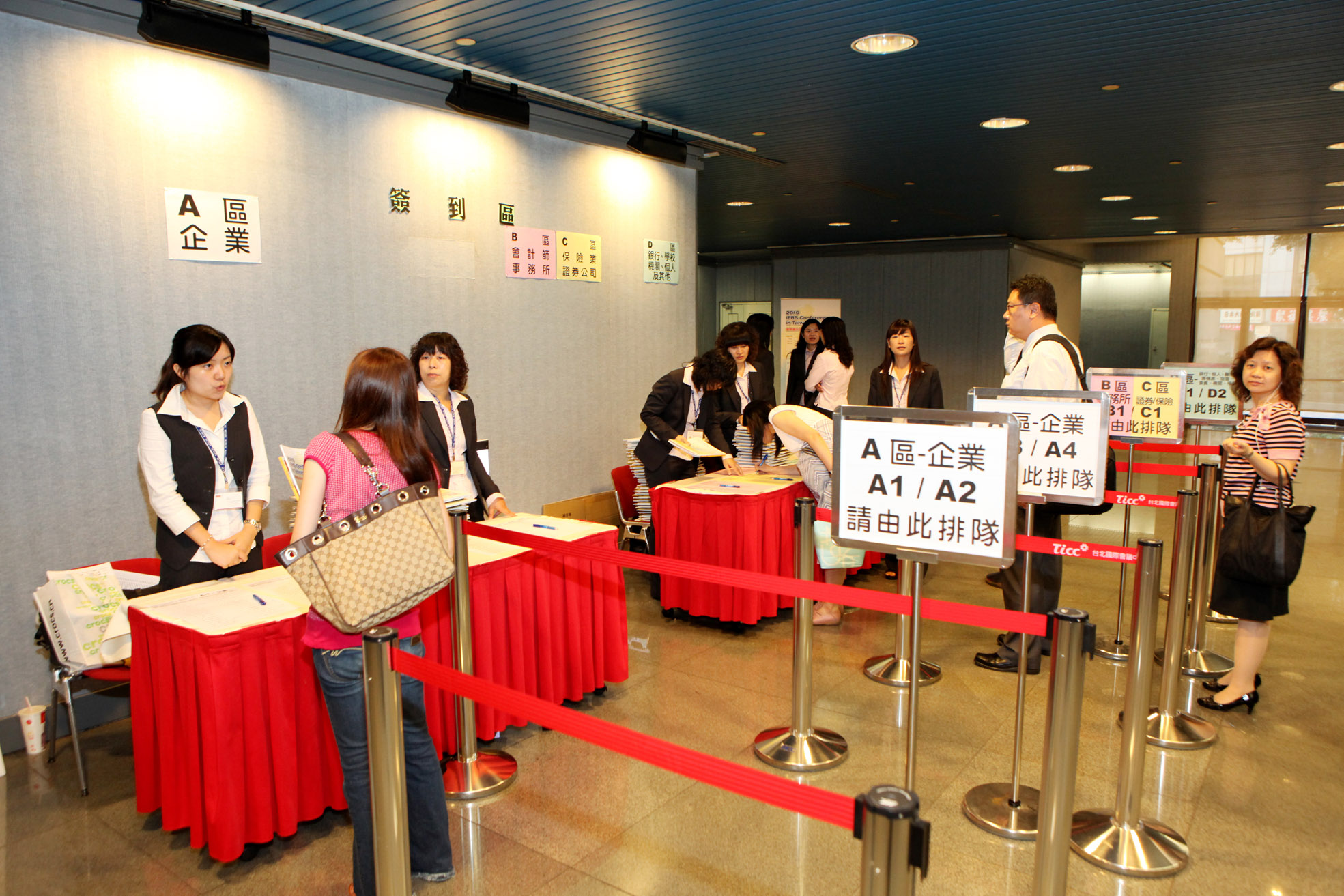 ../Images/Fa04-030.jpg